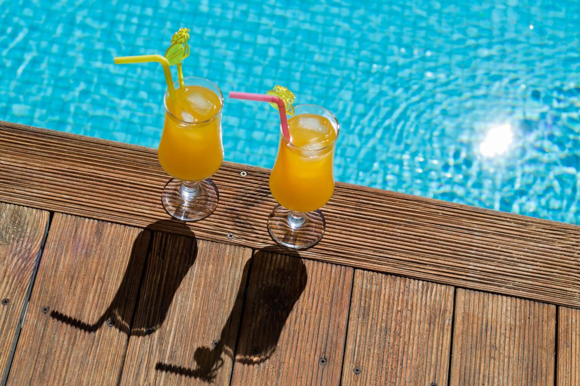 Atlantis Hotel Kerpe Dış mekan fotoğraf