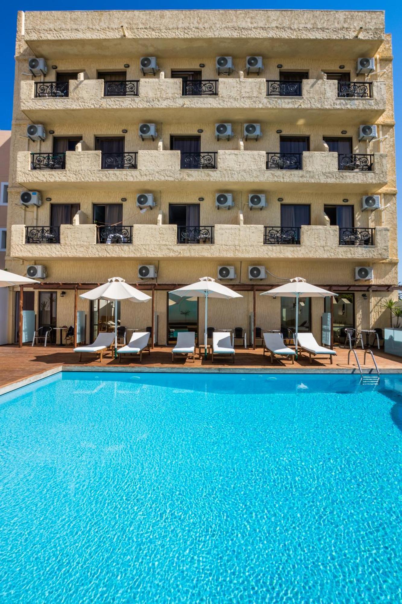 Atlantis Hotel Kerpe Dış mekan fotoğraf